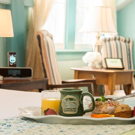 Caldwell House Bed And Breakfast Salisbury Mills Екстериор снимка