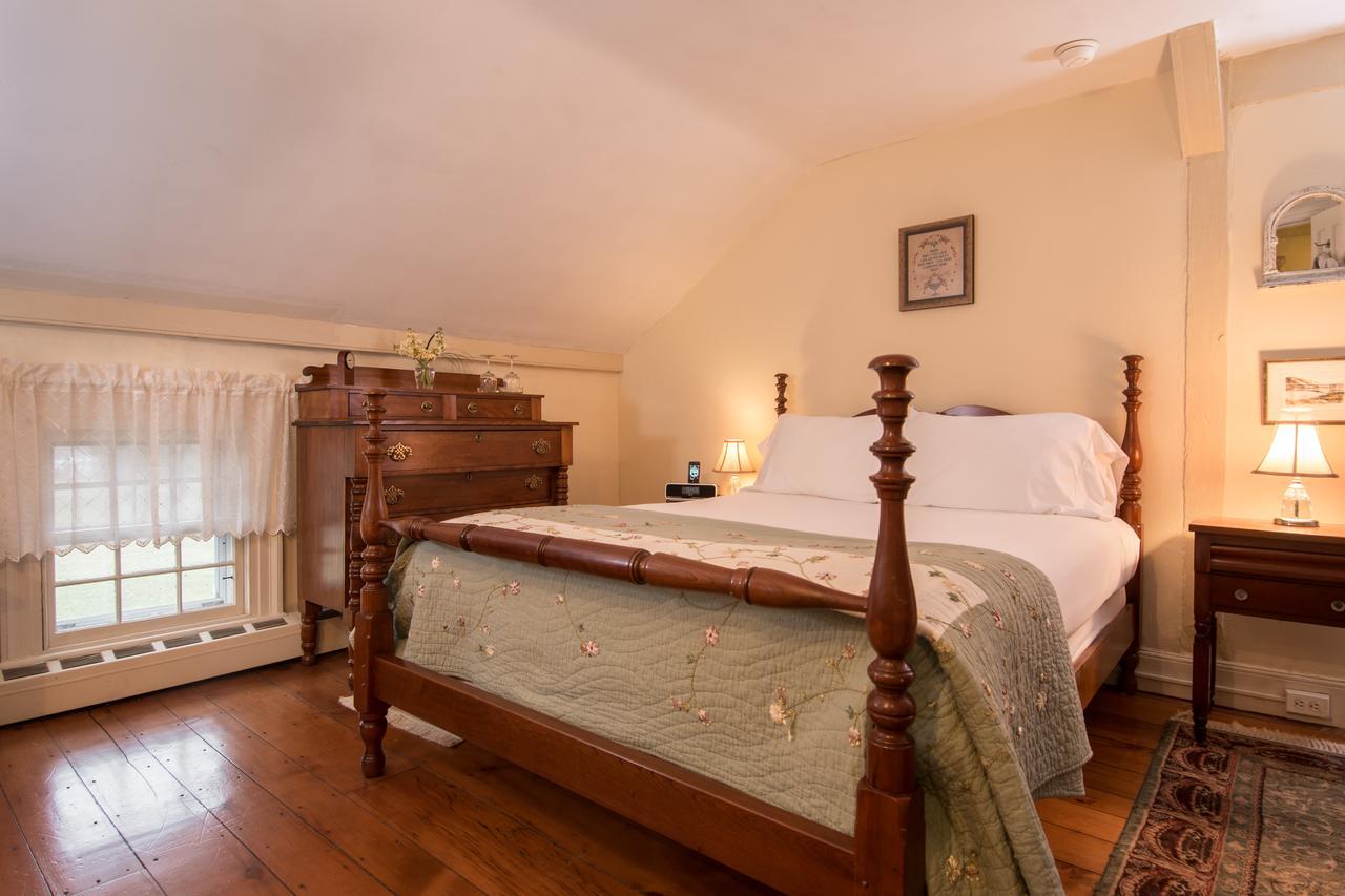 Caldwell House Bed And Breakfast Salisbury Mills Екстериор снимка