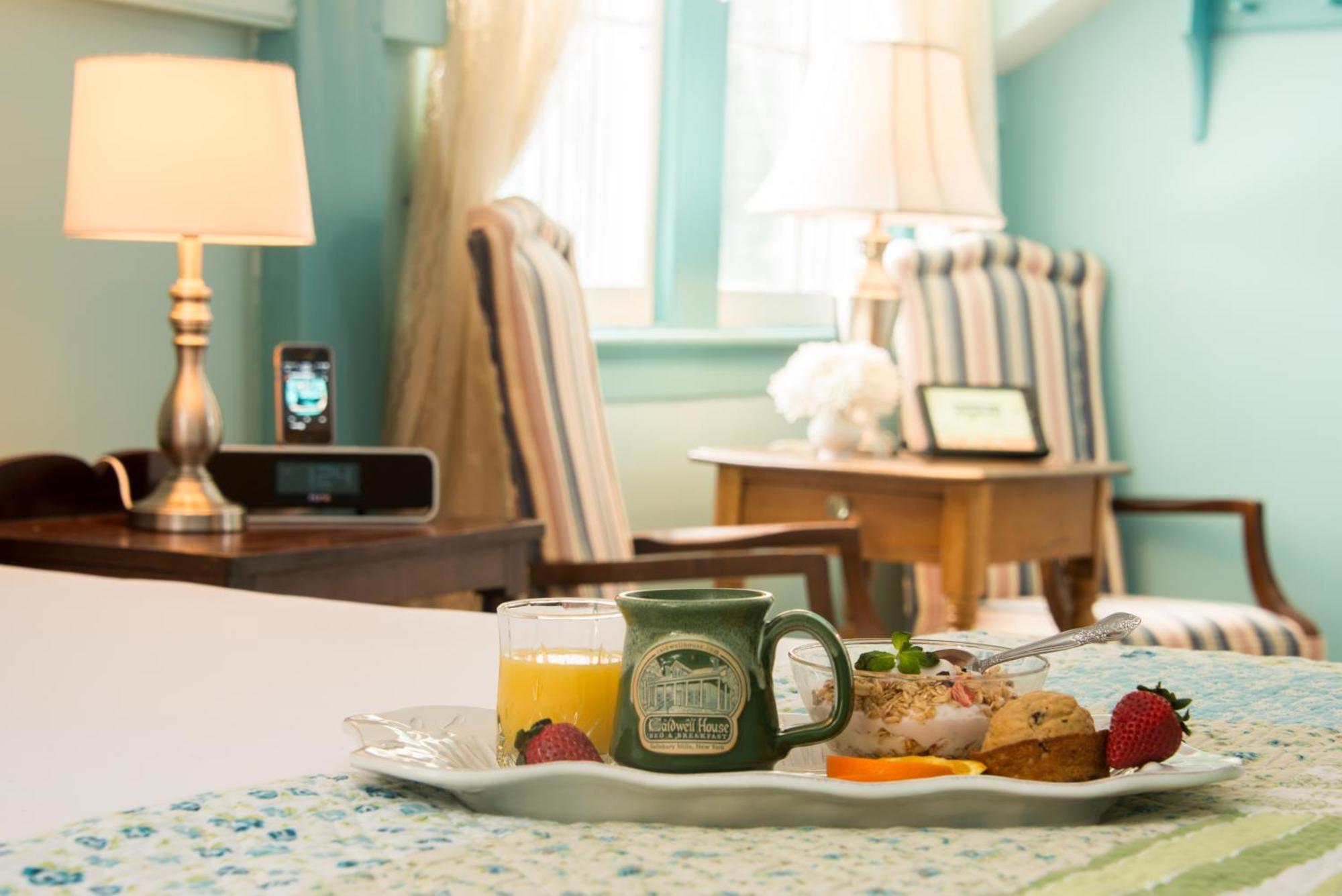 Caldwell House Bed And Breakfast Salisbury Mills Екстериор снимка
