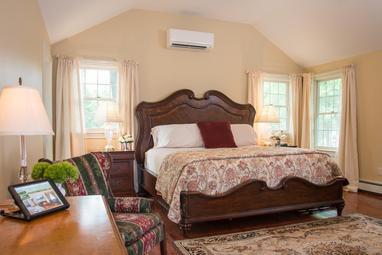Caldwell House Bed And Breakfast Salisbury Mills Екстериор снимка