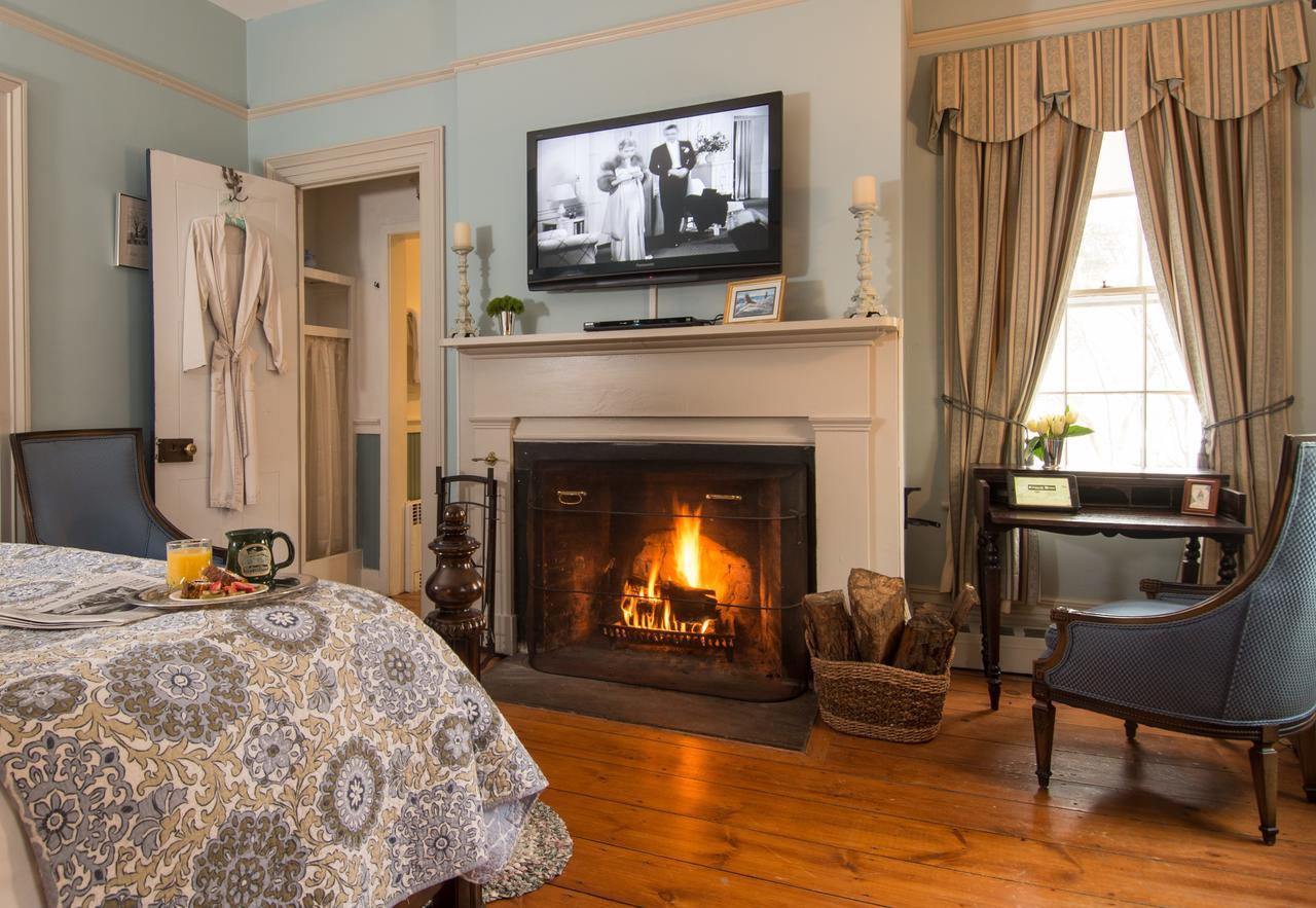Caldwell House Bed And Breakfast Salisbury Mills Екстериор снимка