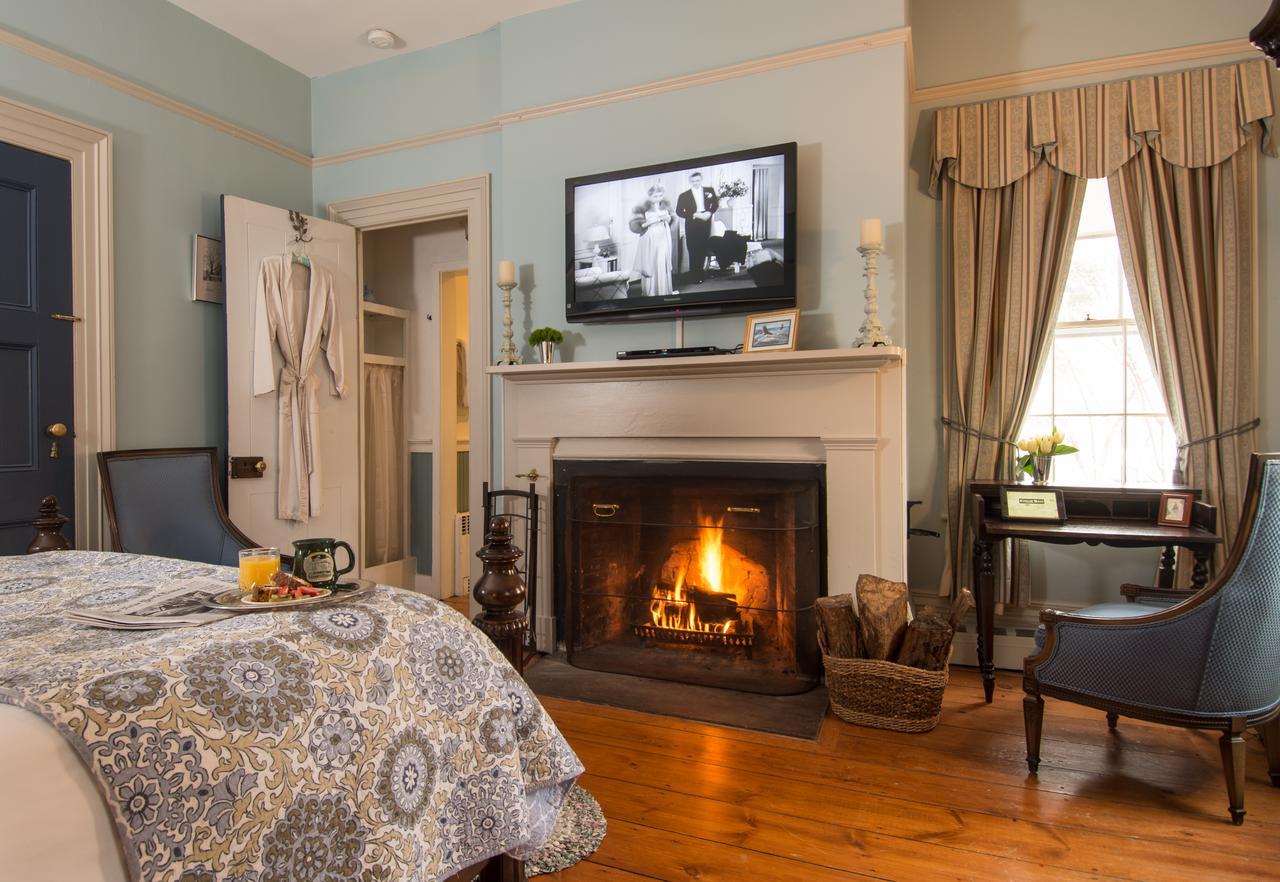 Caldwell House Bed And Breakfast Salisbury Mills Екстериор снимка