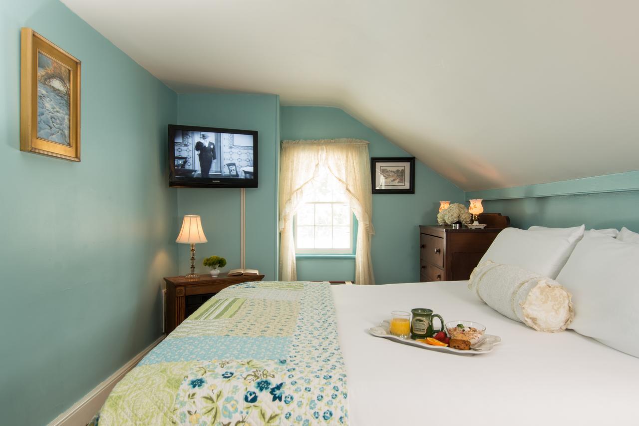 Caldwell House Bed And Breakfast Salisbury Mills Екстериор снимка