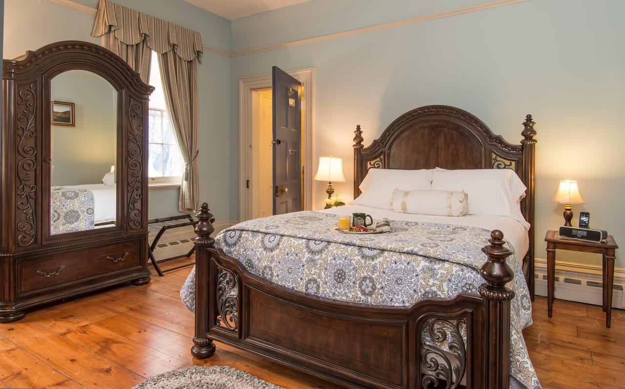 Caldwell House Bed And Breakfast Salisbury Mills Екстериор снимка