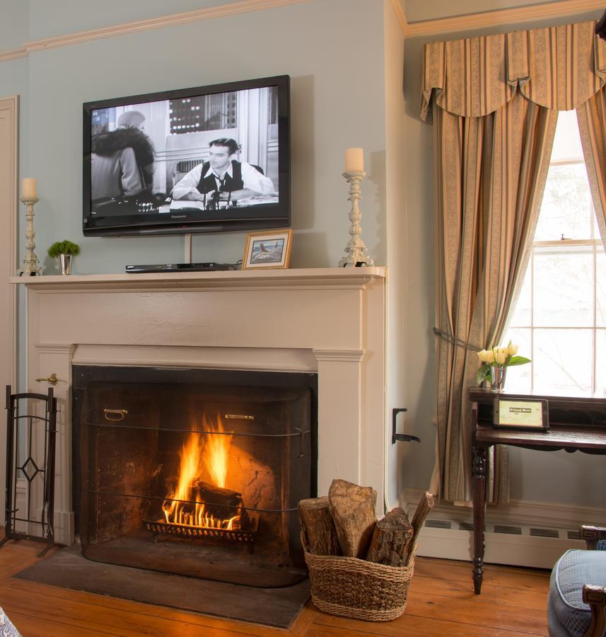 Caldwell House Bed And Breakfast Salisbury Mills Екстериор снимка