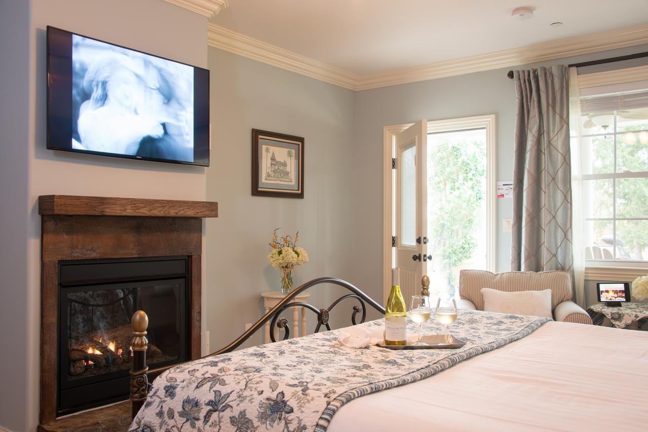 Caldwell House Bed And Breakfast Salisbury Mills Екстериор снимка