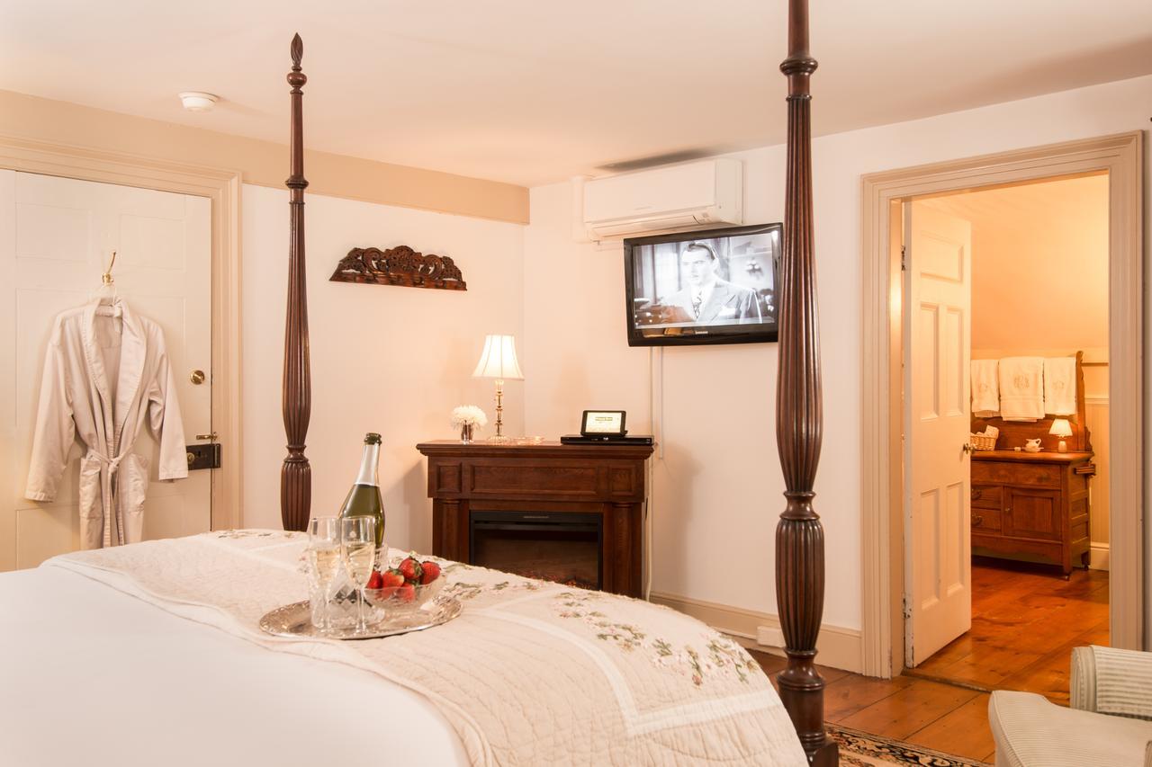 Caldwell House Bed And Breakfast Salisbury Mills Екстериор снимка